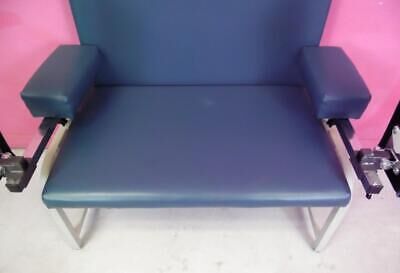BLOOD DRAW CHAIR Phlebotomy 34" Wide-XL Bariatric Chair, Padded Arms (400 lb capacity), photo 5